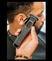 Andis RECON Clipper – 9000 SPM vector motor barber lifestyle shot
