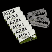 Astra Superior Platinum Double Edge Razor Blades – 5-pack with loose blades on black background
