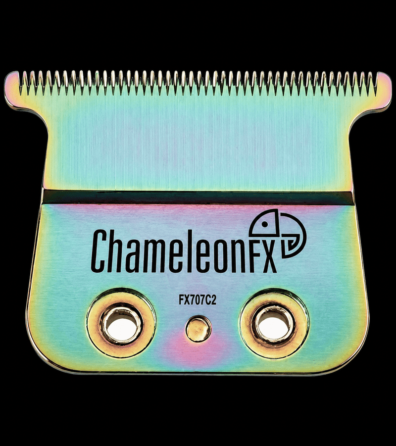 BaBylissPRO ChameleonFX Deep Tooth T-Blade FX707C2 – rainbow gradient blade on black background
