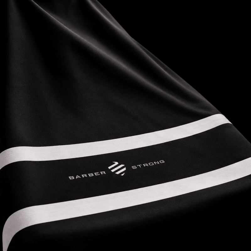 Barber Strong Cape XL – fabric detail white stripes close up