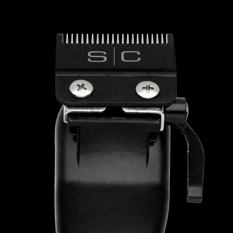 SC Black Diamond Fade Blade installed on professional hair clipper