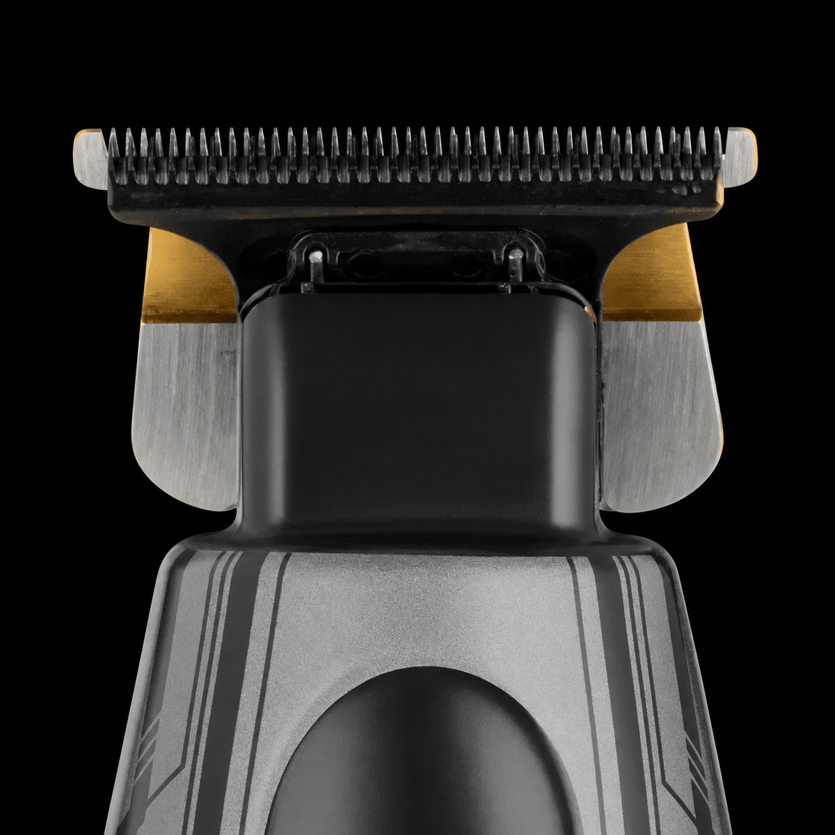 Close-up of the hand-sharpened gold titanium 3VERSINCE ES5 blade and black DLC cutter