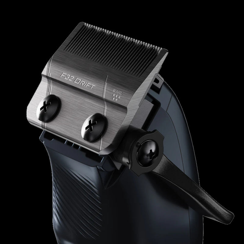 Wahl 5-Star Vapor Switch Cordless Clipper F32 Drift stainless steel blade close-up with taper lever and branding
