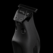 Close-up of the Wahl Hi-Viz 2.0 recessed housing and slim neck design for maximum visibility while lining.