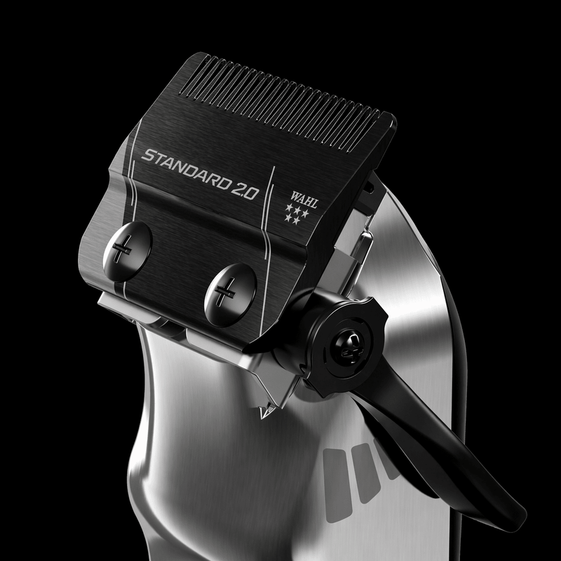 wahl senior cordless clipper standard 2.0 blade close up for blending and smooth fades